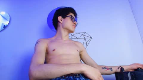  W O L F  online show from 11-20-25, 11:43