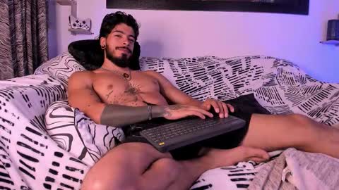 Snapshot of wolferatus chatting on 12-17-25, 04:24 wolferatus online show from 12-17-25, 04:24