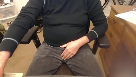 wolfie0717 online show from 11-10-25, 01:04