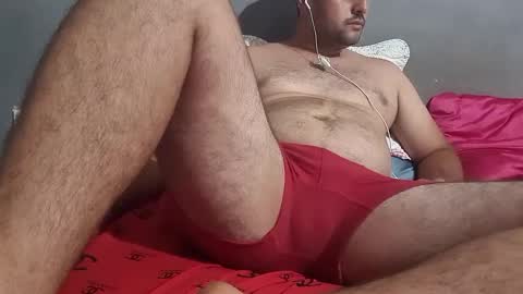 Snapshot of wolfrot chatting on 09-24-25, 12:25 wolf boy online show from 09-24-25, 12:25