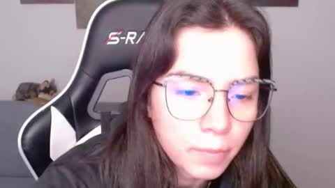 Alex online show from 05-19-26, 01:56