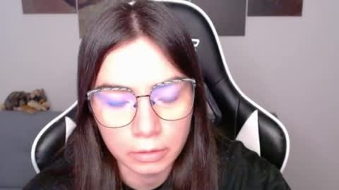 Snapshot of wolfs_daughter chatting on 07-21-26, 02:03 Alex online show from 07-21-26, 02:03