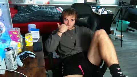 wollenjunge2006 online show from 10-04-25, 09:51