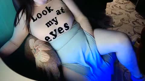 Snapshot of woman_cum84 chatting on 01-28-25, 06:27 Jess online show from 01-28-25, 06:27