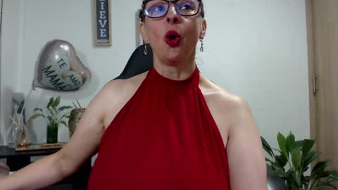 Snapshot of womanhornyx chatting on 05-15-26, 11:23 Womanhornyx online show from 05-15-26, 11:23