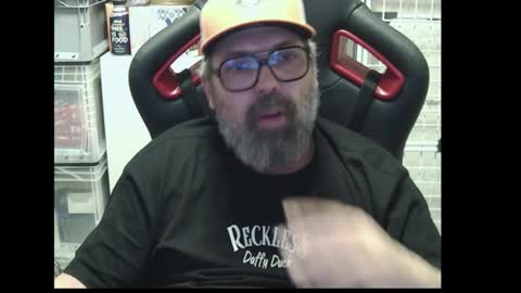 Snapshot of womenizzeer chatting on 02-15-26, 01:35 Adam online show from 02-15-26, 01:35