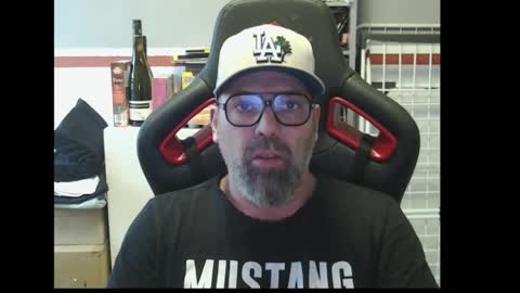 Snapshot of womenizzeer chatting on 03-09-26, 04:11 Adam online show from 03-09-26, 04:11