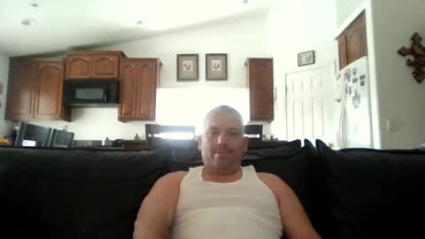 Snapshot of womenlovememan chatting on 02-17-26, 08:26 Ryan online show from 02-17-26, 08:26