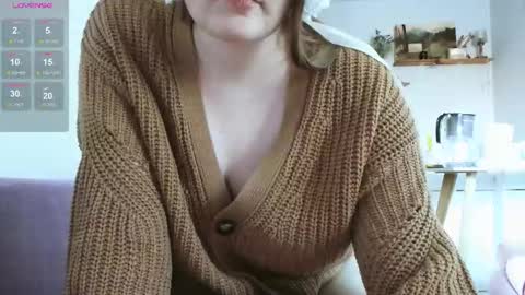 Snapshot of wonderconnie chatting on 02-05-26, 10:20 wonderconnie online show from 02-05-26, 10:20