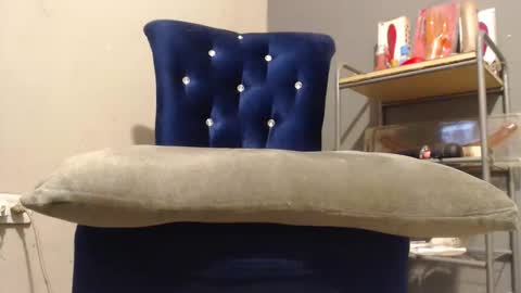 SHENIEL RODRIGUEZ online show from 12-14-25, 11:09