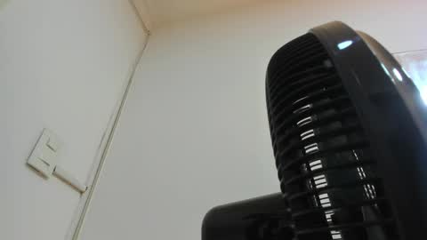 wonderkloe_ online show from 04-27-26, 02:20