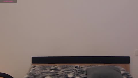 Amalia online show from 01-24-25, 03:55