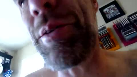 WoodieSays online show from 04-09-26, 04:01