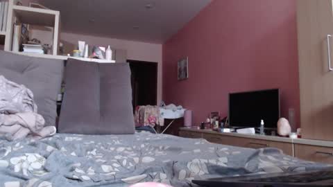 Snapshot of woodland_peony chatting on 02-18-26, 05:25 Woodland Peony online show from 02-18-26, 05:25