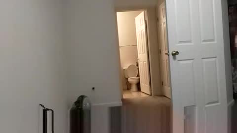 Snapshot of woodson5432 chatting on 10-23-25, 02:11 LongNThrobbn online show from 10-23-25, 02:11