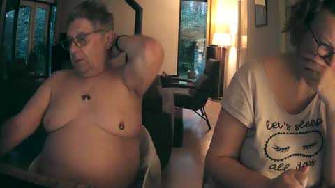 woodwurm and Snoeske online show from 02-15-25, 06:44