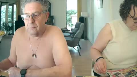 woodwurm and Snoeske online show from 03-08-25, 10:43