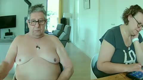 woodwurm and Snoeske online show from 03-09-25, 10:19