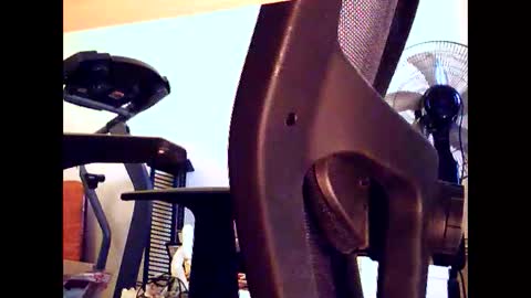 Snapshot of woodyforyou2 chatting on 04-15-26, 11:05 woodyforyou2 online show from 04-15-26, 11:05