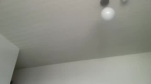 woof_wolf37 online show from 05-27-26, 04:59