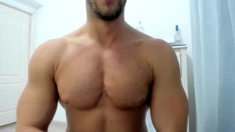 Snapshot of woolfiie chatting on 11-06-25, 08:21 Wolfie online show from 11-06-25, 08:21