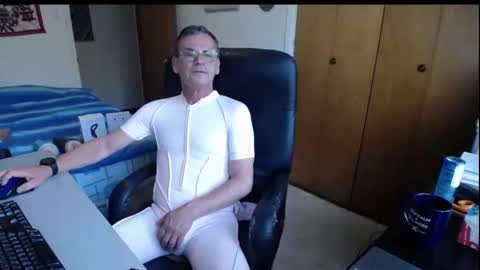 Large one  online show from 09-28-25, 12:10