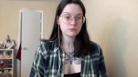 Lucina online show from 01-06-25, 03:29