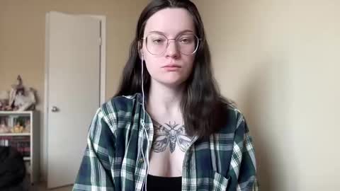 Lucina online show from 01-13-25, 03:26