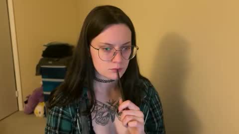 Lucina online show from 01-30-25, 11:24