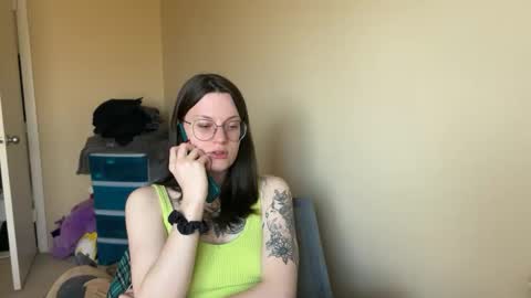 Lucina online show from 02-26-25, 06:43