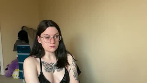 Lucina online show from 03-05-25, 05:50