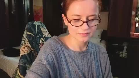 Snapshot of wow_luvng chatting on 05-08-26, 02:11 Rebecy online show from 05-08-26, 02:11