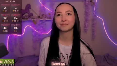 Snapshot of wow_sue chatting on 02-14-26, 04:42 Sue online show from 02-14-26, 04:42