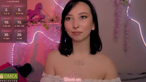 Snapshot of wow_sue chatting on 02-26-26, 04:00 Sue online show from 02-26-26, 04:00