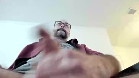 wowsah online show from 10-26-25, 05:52