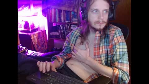Snapshot of wsmith_420 chatting on 01-28-25, 07:32 wsmith_420 online show from 01-28-25, 07:32