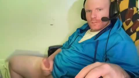 Snapshot of wtfiamhorny chatting on 09-11-25, 11:49 iTsDaddieBaby online show from 09-11-25, 11:49