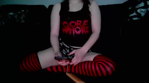 Snapshot of wutzurfavscrymovie chatting on 10-12-25, 11:42 wutzurfavscrymovie online show from 10-12-25, 11:42