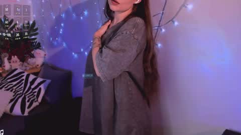 Snapshot of wxiuixw chatting on 01-11-26, 05:40 Sonya online show from 01-11-26, 05:40