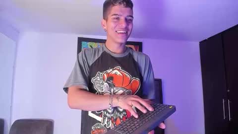 wyatt online show from 11-08-25, 12:27