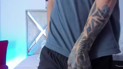 wyatt online show from 12-05-25, 01:09