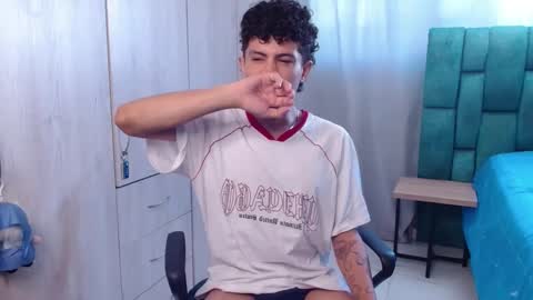 wyatt online show from 01-17-25, 04:15