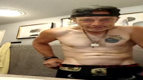 Snapshot of wyomingcowboy9in chatting on 06-15-26, 11:18 wyomingcowboy9in online show from 06-15-26, 11:18
