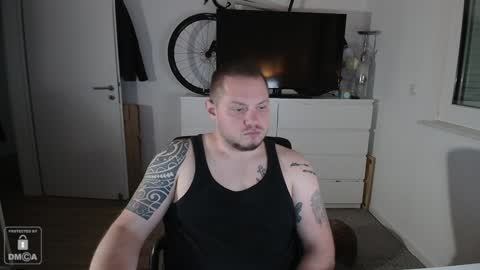 x19marco93x online show from 12-07-24, 01:51