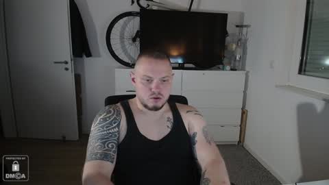 x19marco93x online show from 12-12-24, 08:32