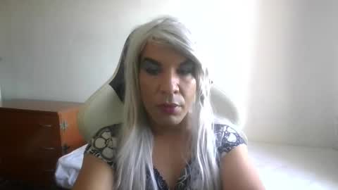 Snapshot of x225792i chatting on 09-22-25, 11:56 Xeranessa online show from 09-22-25, 11:56