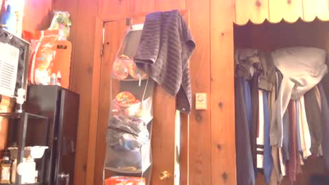 x2kayx2 online show from 10-10-25, 04:50