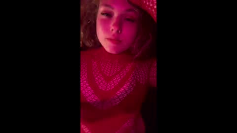 Snapshot of x3maxmaybe chatting on 03-12-26, 04:51 x3maxmaybe online show from 03-12-26, 04:51