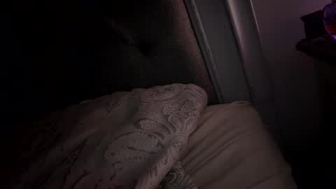 Mariah  online show from 11-26-25, 04:35