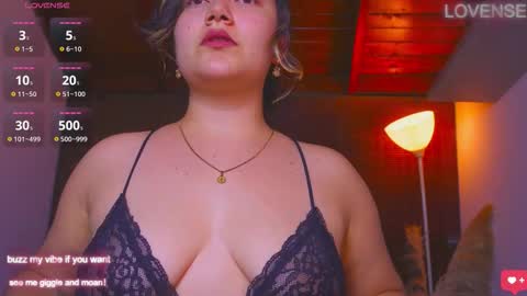 Snapshot of x_helena_xx chatting on 03-10-26, 03:00 Helena online show from 03-10-26, 03:00